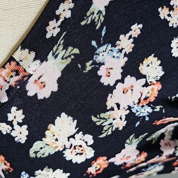 Maurices Floral and Stripe Baseball Tee NWT - Picture 6 of 13